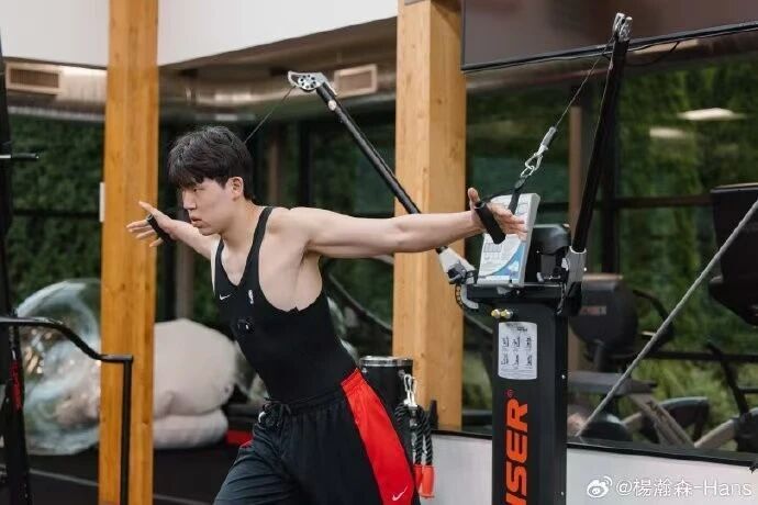 src, 在异国他乡