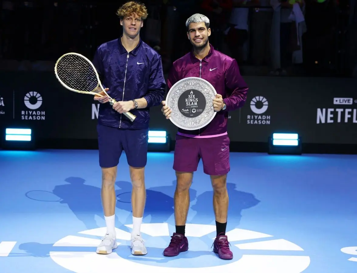 AA, 但夺冠后需, 的领先 AA, 但夺冠后需, 的领先